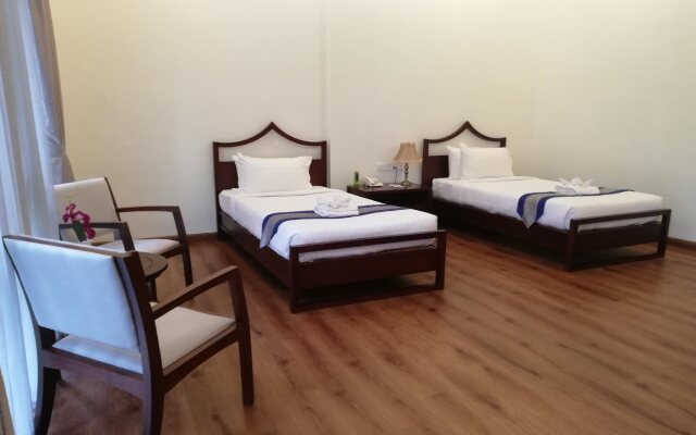 Mrauk U Hotel