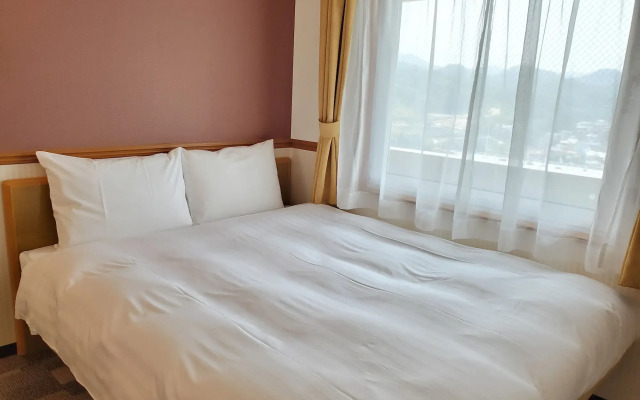 Toyoko Inn Aioi Station Shinkansen