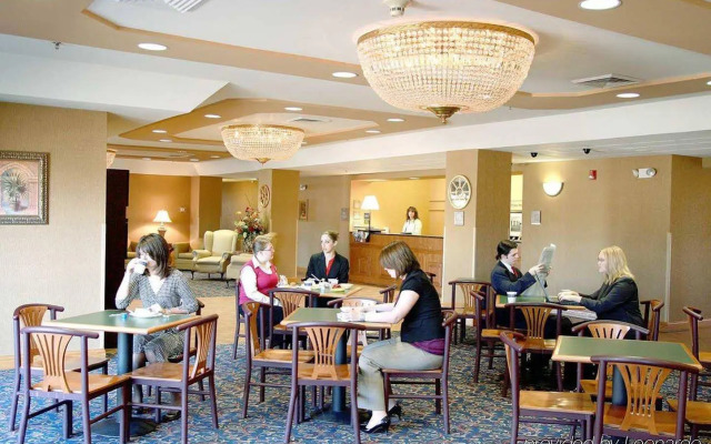 Hampton Inn Hutchinson