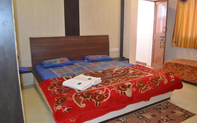 Hotel Satpura Safari