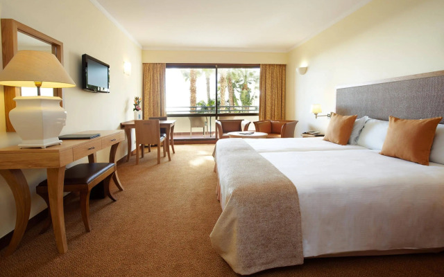 Suite Hotel Eden Mar