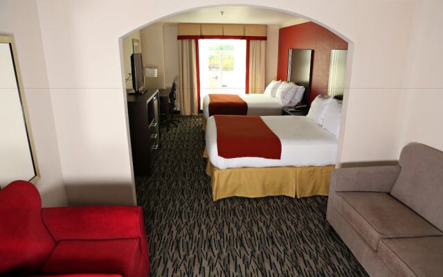 Holiday Inn Express Hotel & Suites Sumter