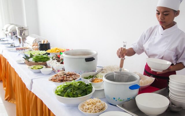 Douangchan Plaza Hotel