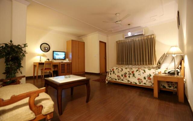 Hotel The Class , Delhi Airport