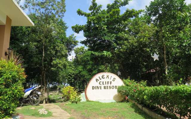 Alexis Cliff Dive Resort