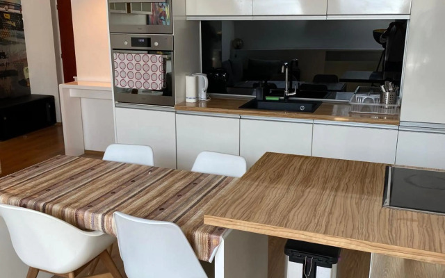 Modern 2 Bedrooms Penthouse in Gozsdu Court (DB16A)