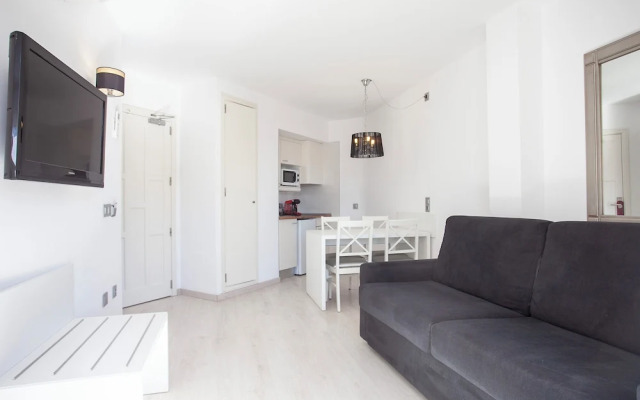 Sand Beach Apartments