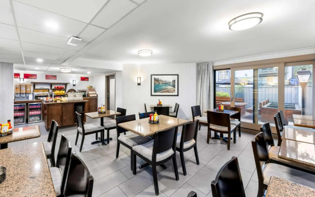 Best Western Plus Banff International Lodge