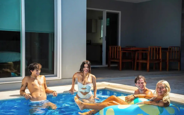 3 min to the Beach Private Pool Villa