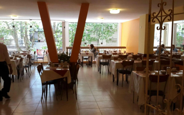 Baloo Hotel