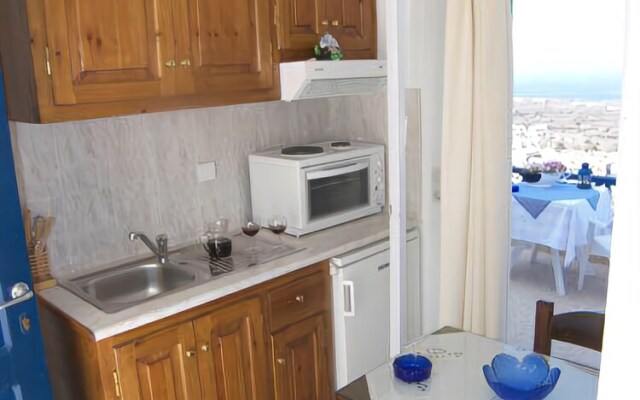 Kiklamino Studios & Apartments