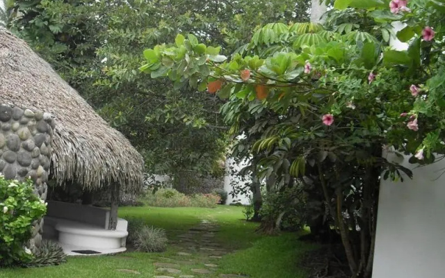 Azucar, Monte Gordo, a Member of Design Hotels