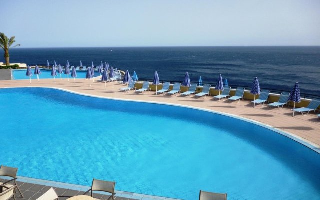 Athina Palace Resort & Spa