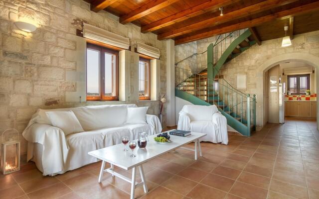 Emerald Villa
