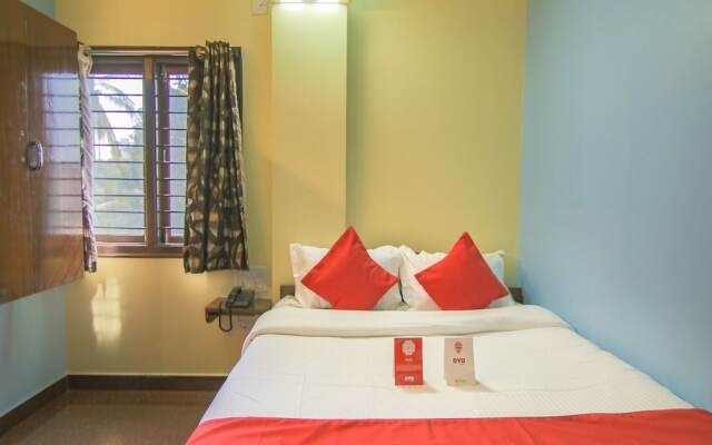 OYO 10711 Hotel NSNR Residency
