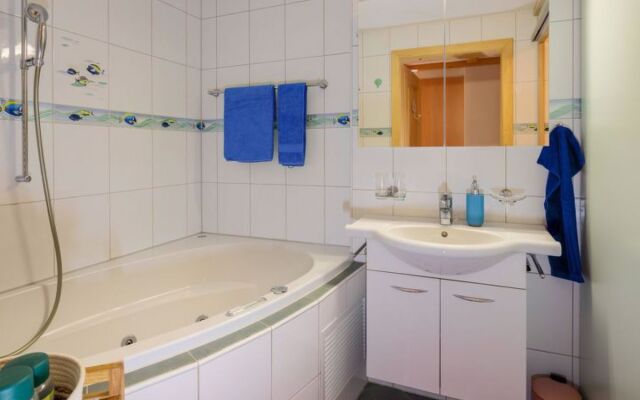 Chalet Lerchweid - 1. Stock links