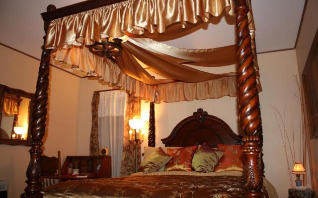 Allas Historical Bed and Breakfast, Spa and Cabana