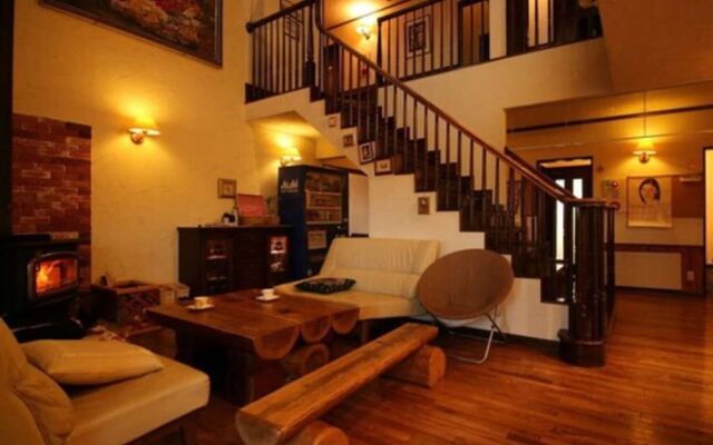Alpine Lodge