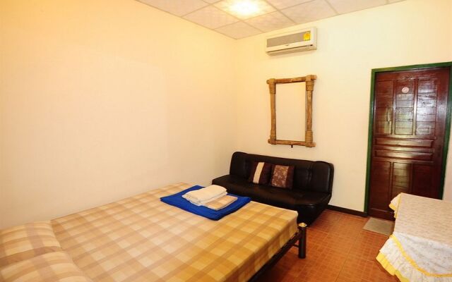 Sukhothai Guest House
