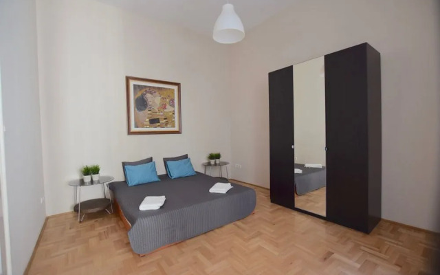 Vaci Street Apartment