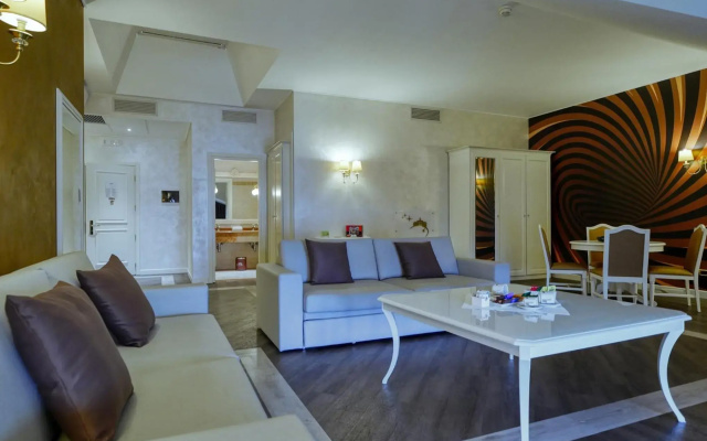 Gardaland Hotel