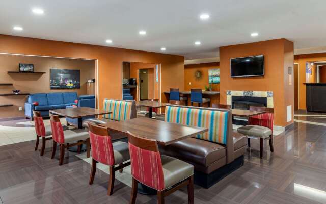 Comfort Inn Garner Clayton I-40