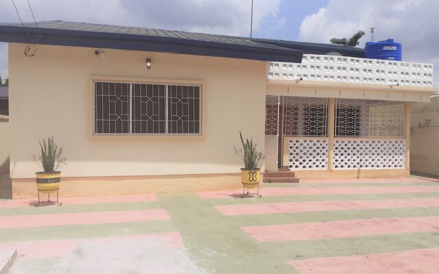 Lovely 3-bedroom Vacation Home in Kumasi