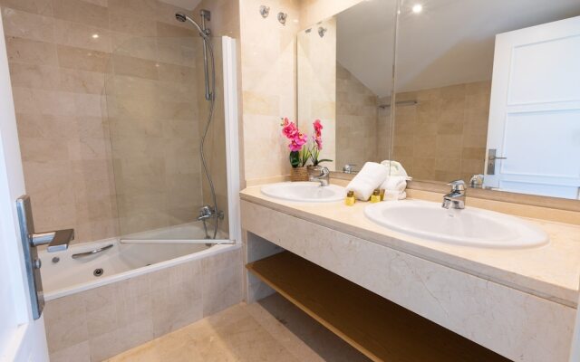 Apartamento Las Cañas Beachfront Haven