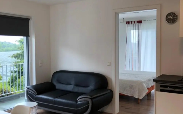 Moderne Wohnung mit Bergsicht