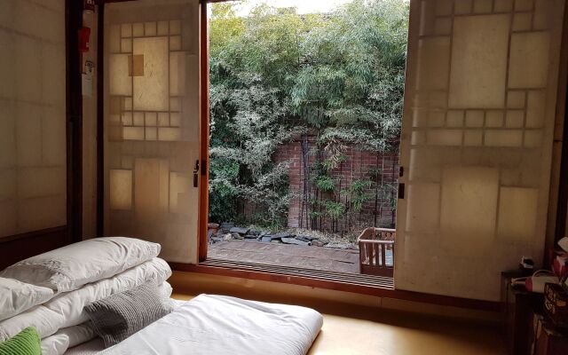 Gongsimga Hanok Guesthouse