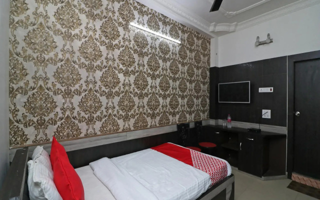 Krish Residency By OYO Rooms