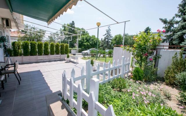 Ambrozia Guest Rooms