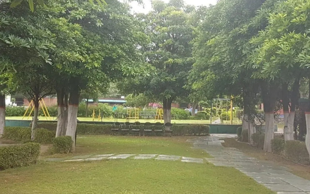 Swapanlok Farms And Resorts