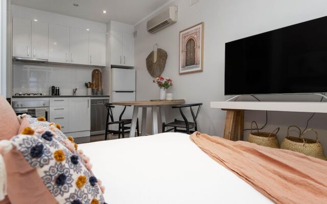 Nth Adelaide Studio Apt With Reverse Cycle Aircon