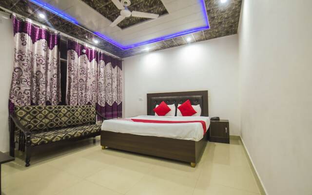 OYO 7917 Hotel Sunbeam