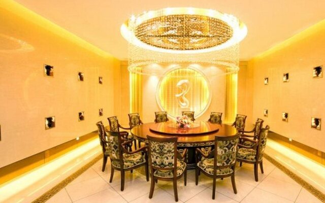 Dunhuang Golden Leaf Hotel