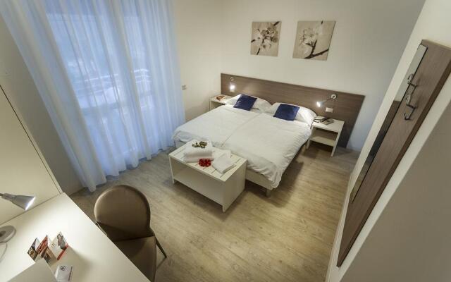 Hotel Roma Aparthotel