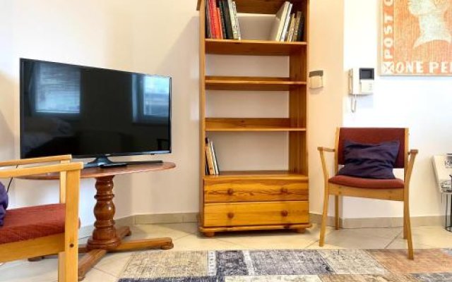 Booklovers Apartment Close To Center
