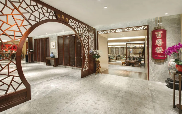 Guangdong International Building （South Gate 2）