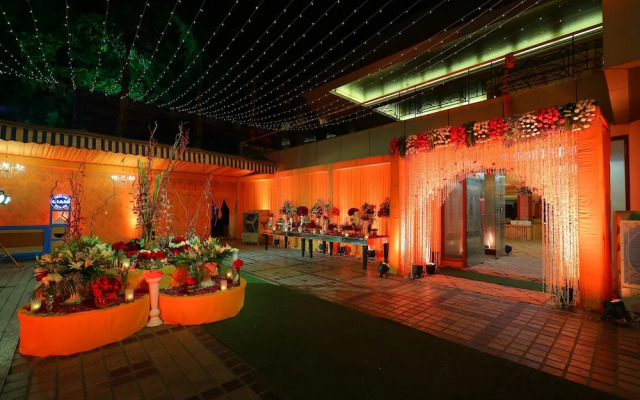Dee Marks Hotel and Resorts