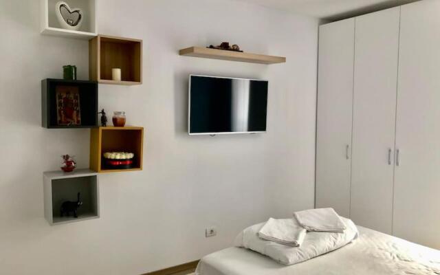 New modern apart near Center at Vivalia grand v9