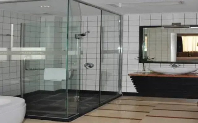 Sayeah Hotel (Guangzhou Shiqiao Metro Station)