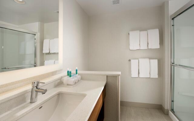 Holiday Inn Express & Suites San Antonio North - Windcrest, an IHG Hotel