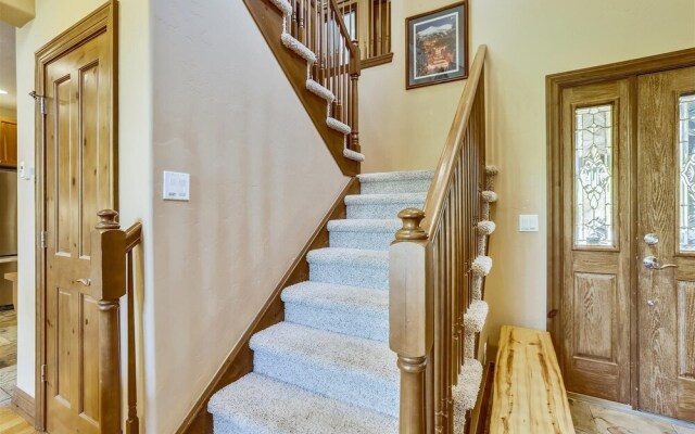 Highland Greens Comfort 3 Bedroom Townhouse by RedAwning