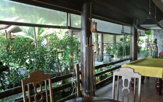 Salad Beach Resort