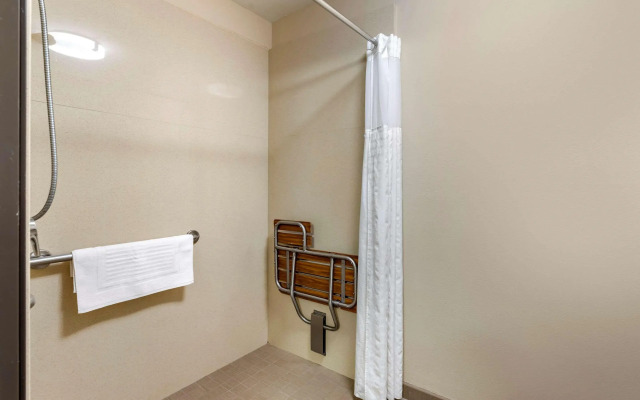 Comfort Inn Portland Hotel