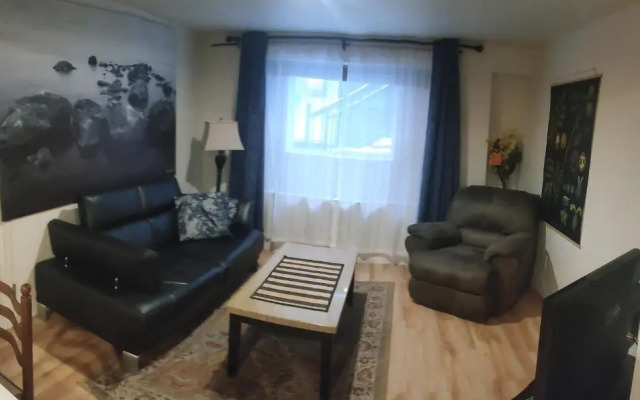 Black Rooster Guesthouse