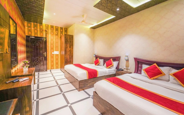 Shiv Rudraksh Resort - Near Assi Ghat