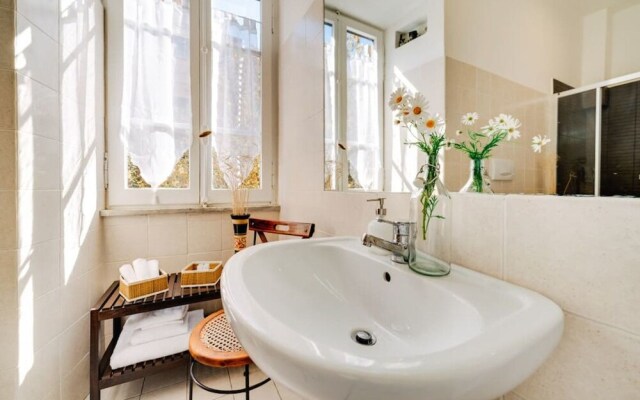 Lovely Renovated Flat/4guests/exclusive Location!