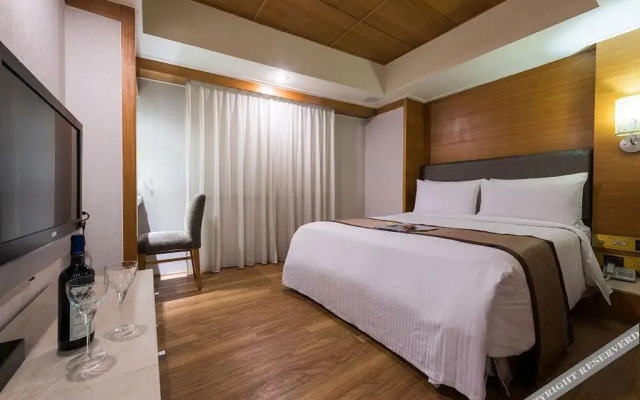 Forward Suites